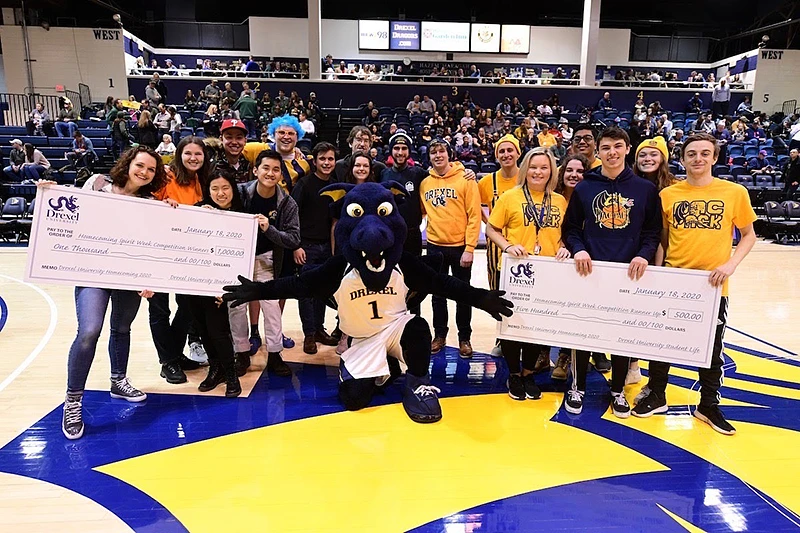 A pre-pandemic photo of the winning teams in the 2020 Homecoming Student Competition